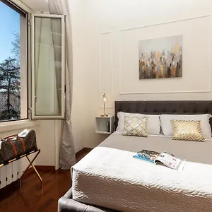 Savoia Exclusive House By Premium Collection , Roma Italia